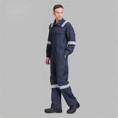 kaufen Leichte, flammhemmende Overalls mit antistatischen und feuerfesten Eigenschaften für Industriearbeiter Online-Herstellung